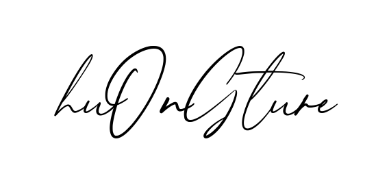 Huong Signature creative signature style in English