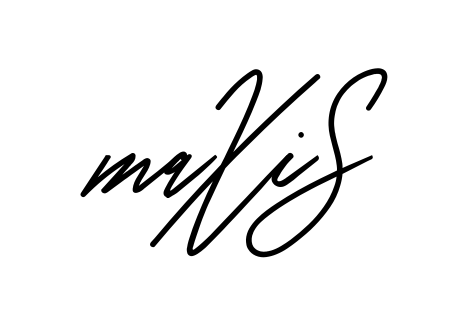 Maxi S full name handwritten signature design