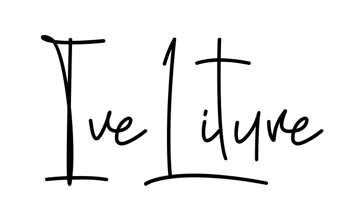 Iveliz Signature beautiful name signature style in English