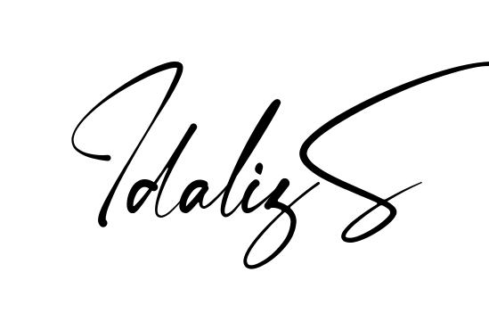 Idaliz S easy name signature writing style