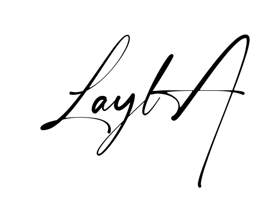 Handwritten-looking Layla signature idea